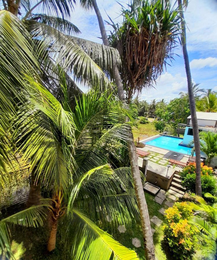 Traveller'S Home Hotel Тіссамахарама Екстер'єр фото